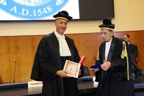 Conferimento Laurea HC a Luca Parmitano